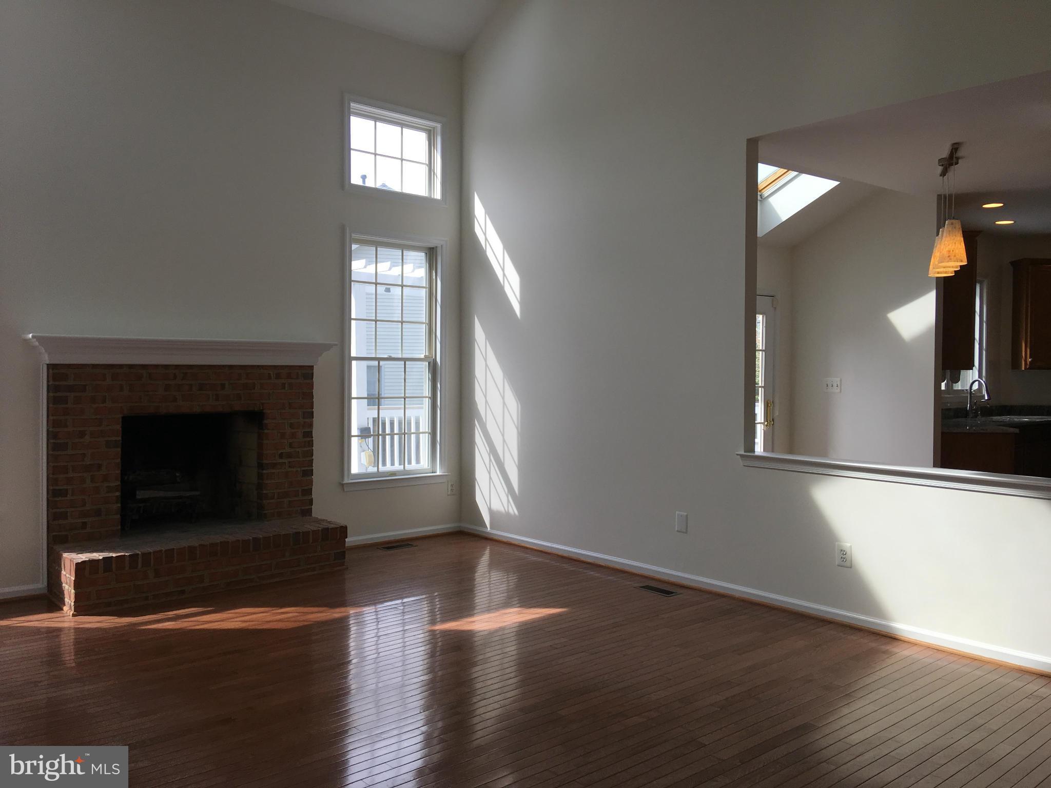 1301 Gatesmeadow Way Reston, VA 20194 - Photo 17 of 30 Family Room