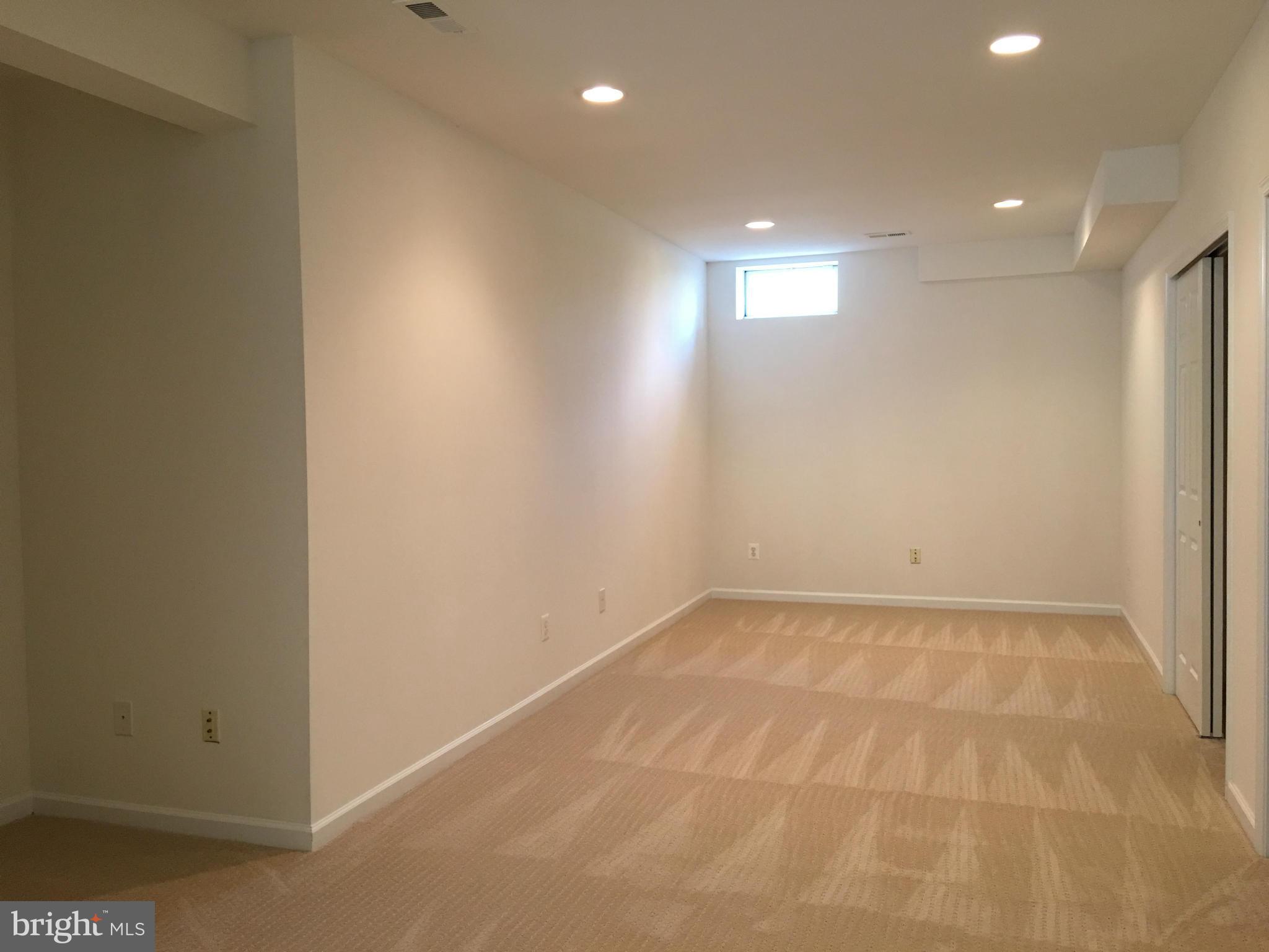 1301 Gatesmeadow Way Reston, VA 20194 - Photo 27 of 30 Basement