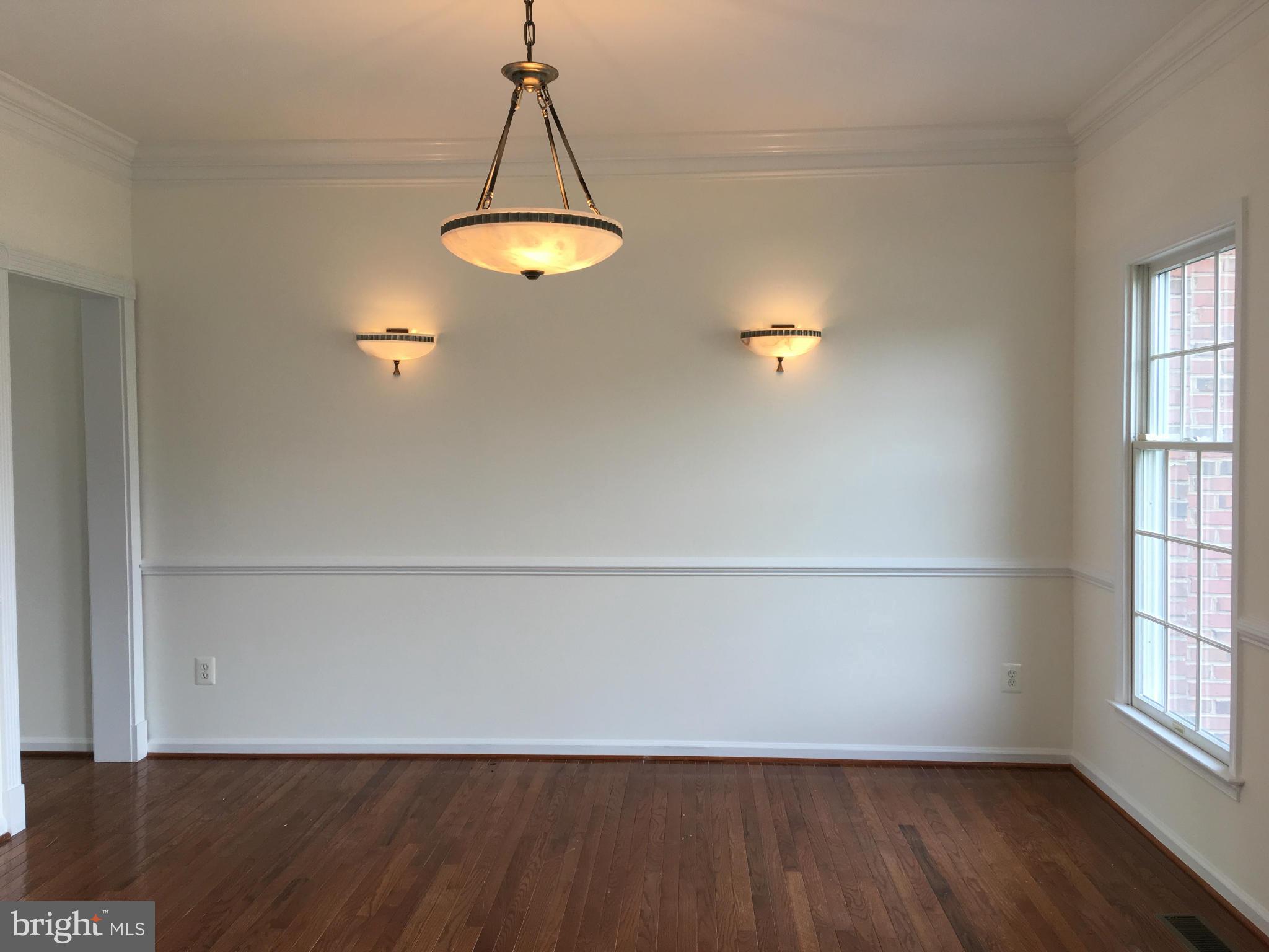 1301 Gatesmeadow Way Reston, VA 20194 - Photo 7 of 30 Dining Room
