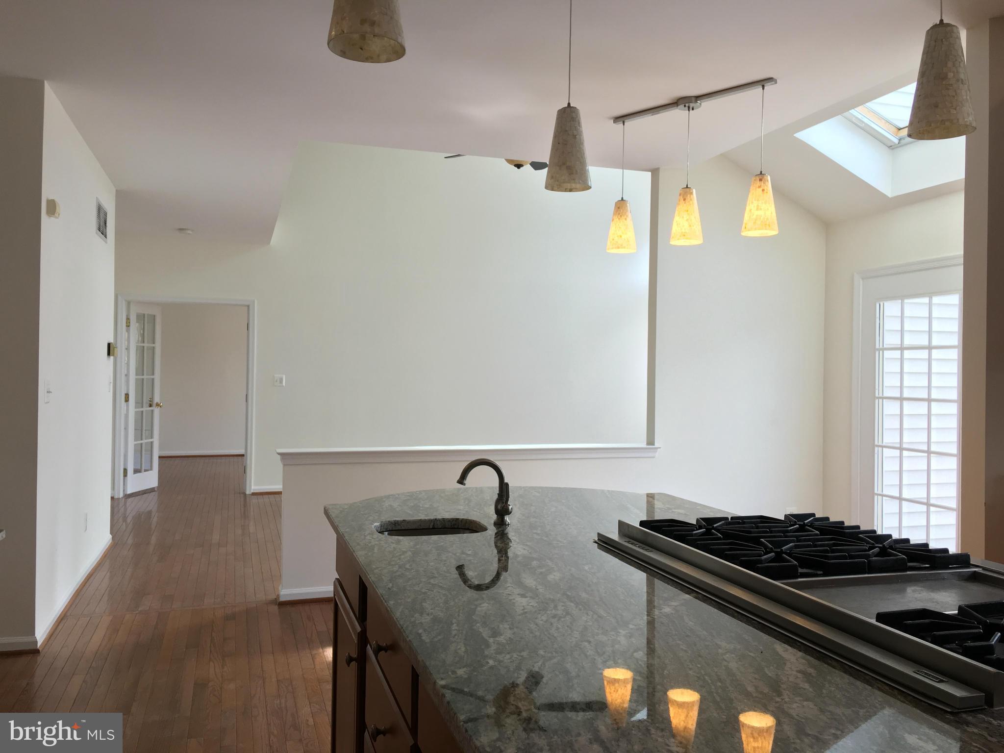 1301 Gatesmeadow Way Reston, VA 20194 - Photo 9 of 30 Kitchen