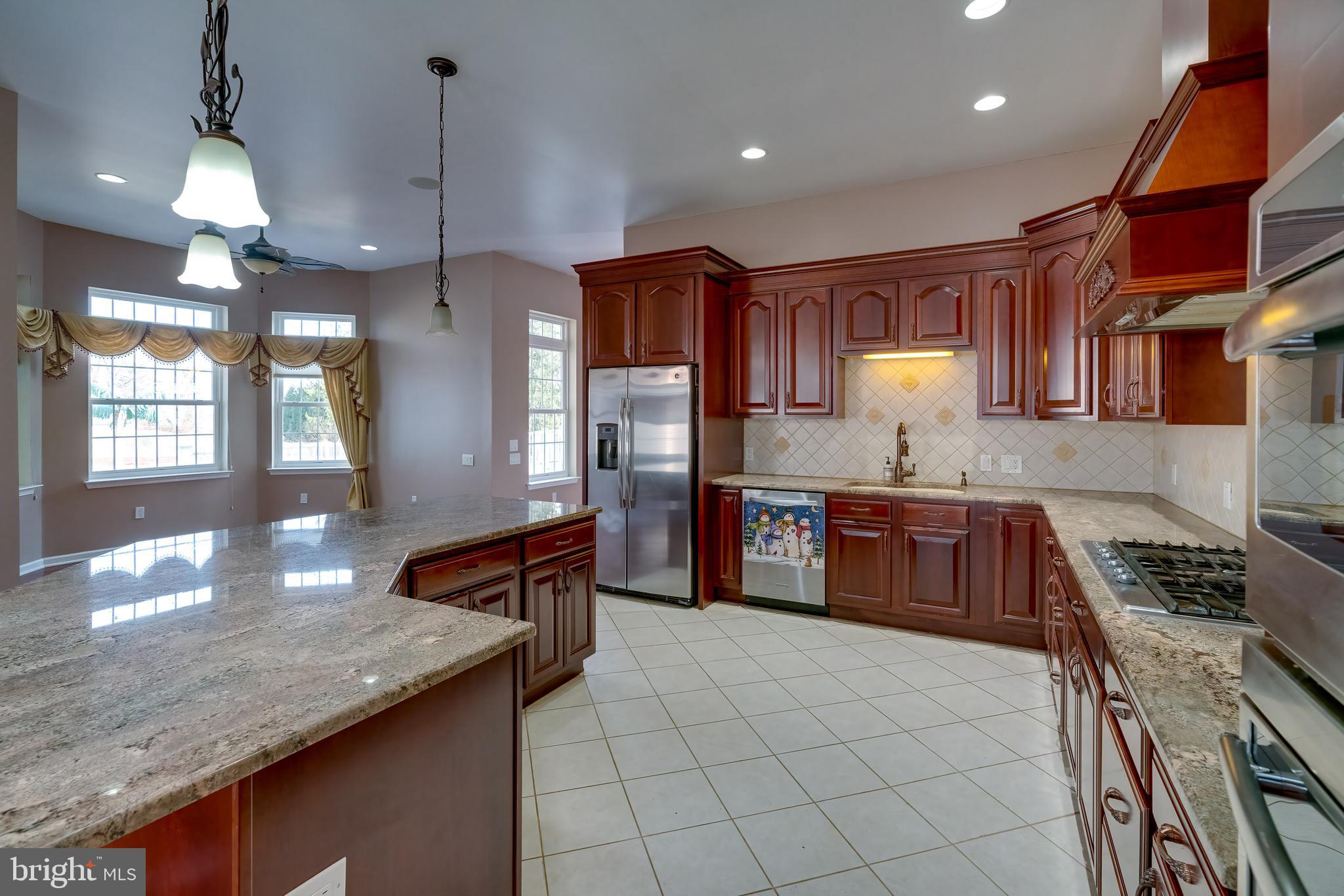 385 Windsor Road York, PA 17402 - Photo 38 of 93 Gallery Image 38