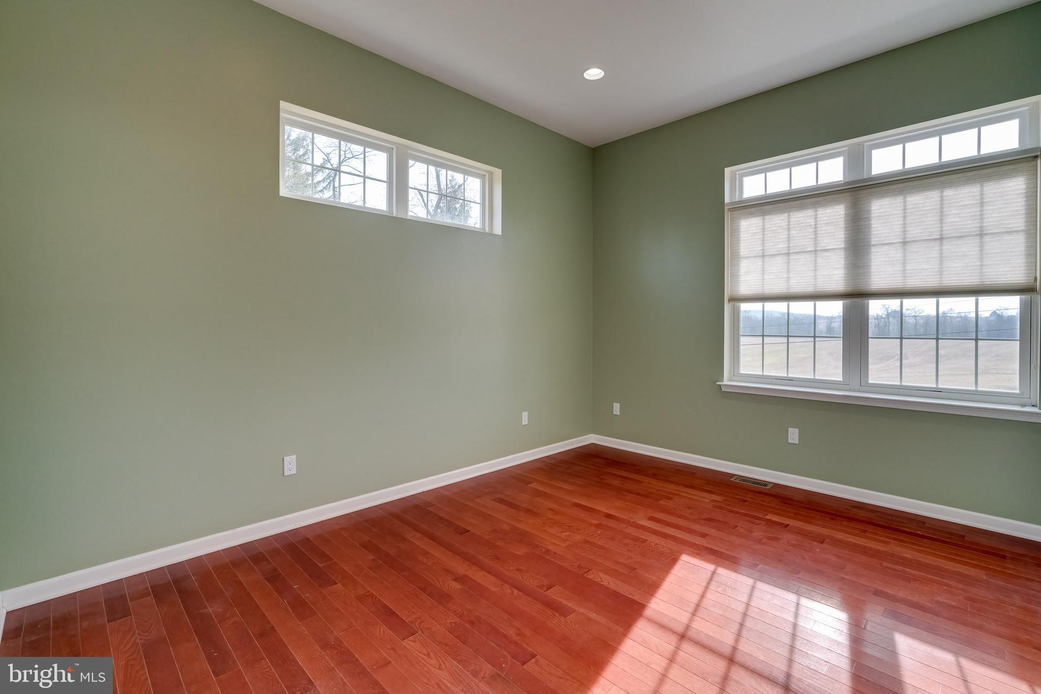 385 Windsor Road York, PA 17402 - Photo 57 of 93 Gallery Image 57