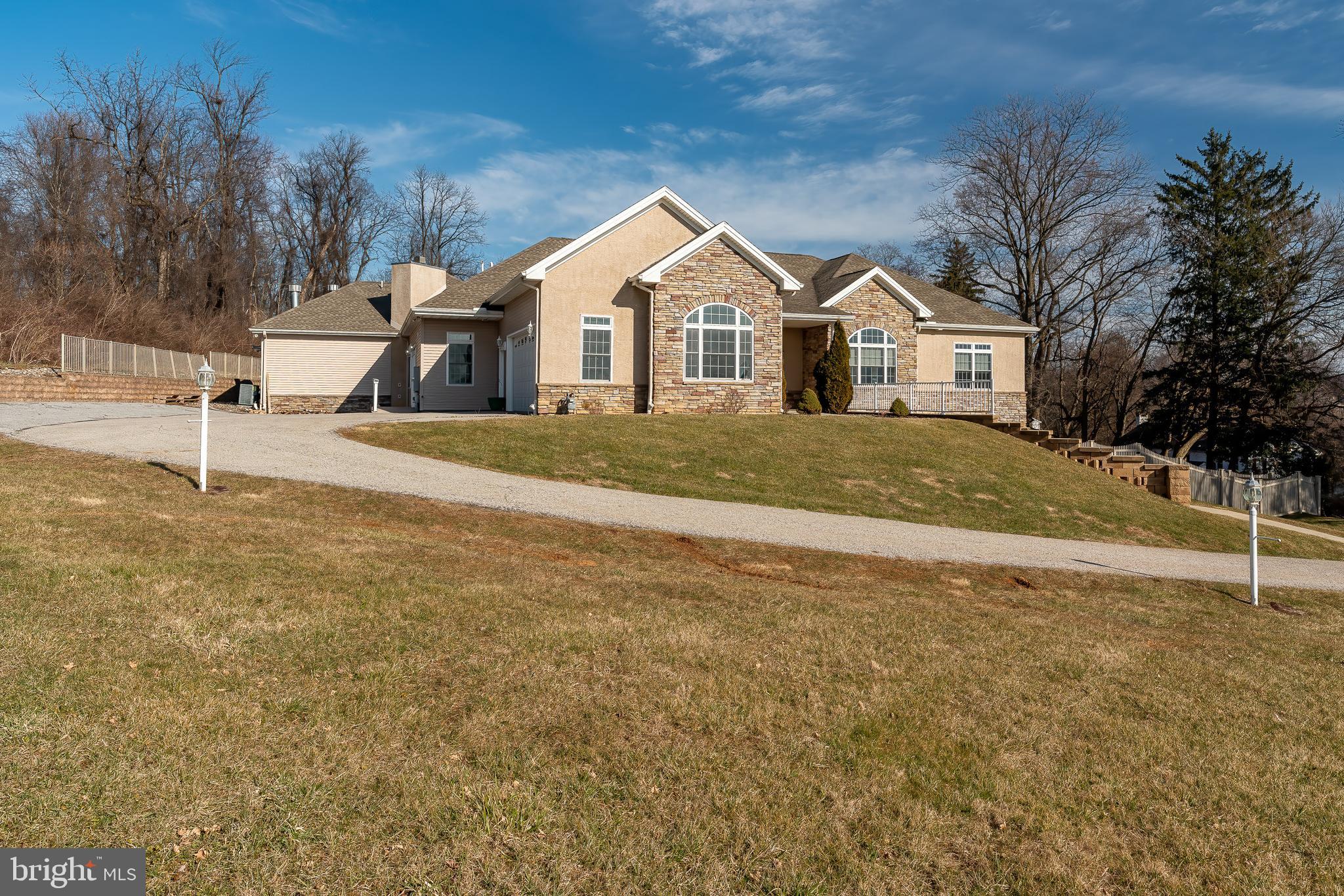 385 Windsor Road York, PA 17402 - Photo 7 of 93 Gallery Image 7