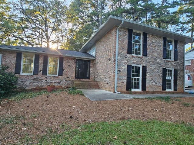 $399,500 | 2902 Marlin Circle, Chamblee, GA 30341