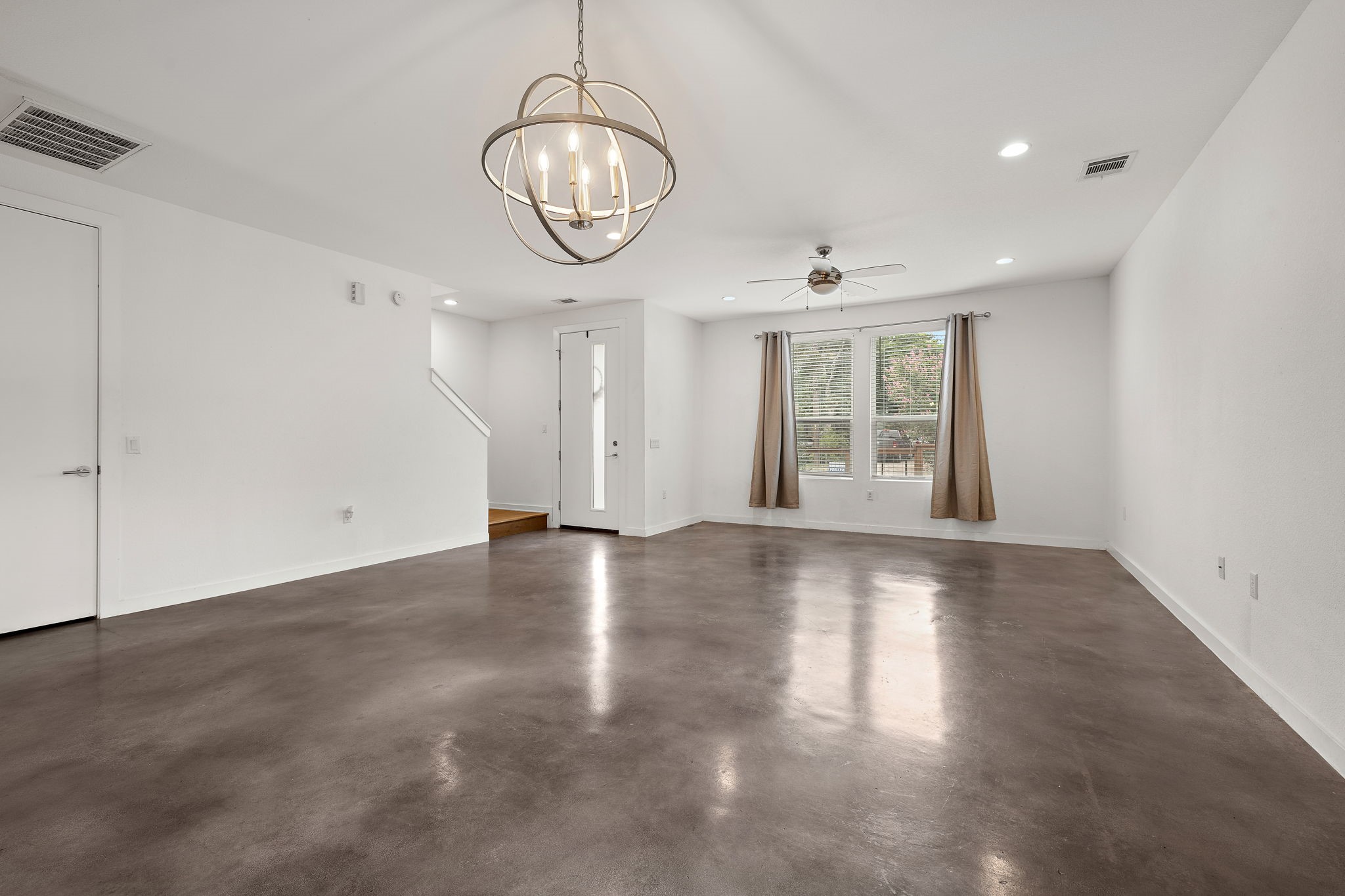 6404 Porter Street, Unit 1 Austin, TX 78741 - Photo 4 of 22