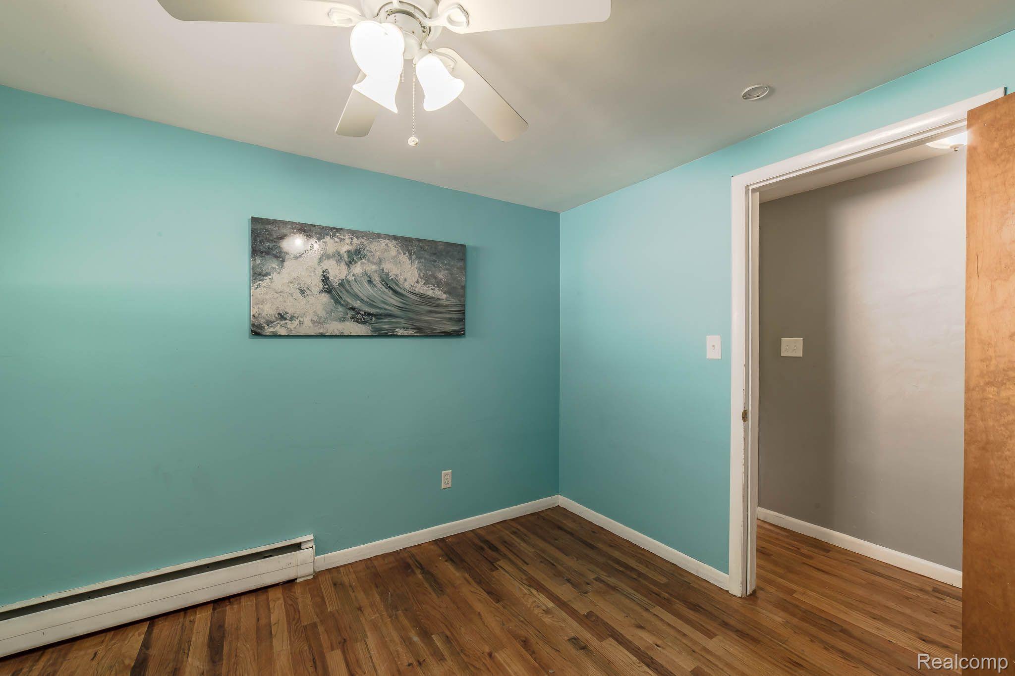 8317 Russell Street Utica, MI 48317 - Photo 25 of 40 Gallery Image 25