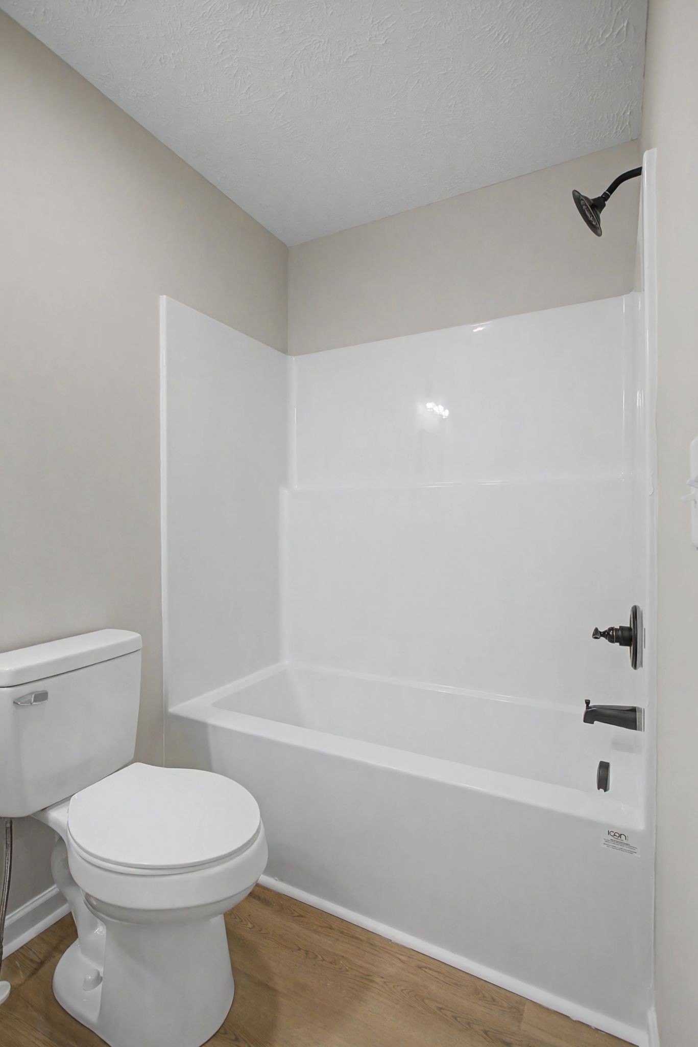 2333 Claude Fox Road Cornersville, TN 37047 - Photo 8 of 24 a bathroom with a toilet and a bathtub