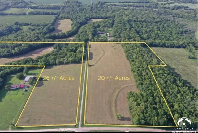 $307,500 | 1 Comanche Road, Meriden, KS 66512