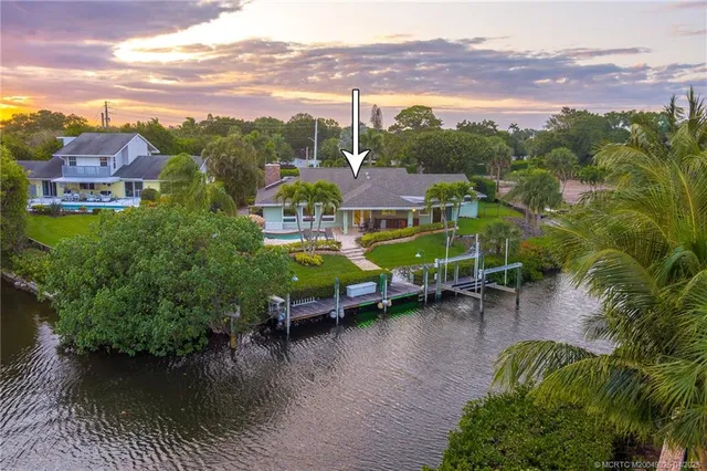 $2,360,000 | 4020 Southeast Whiticar Way, Stuart, FL 34997
