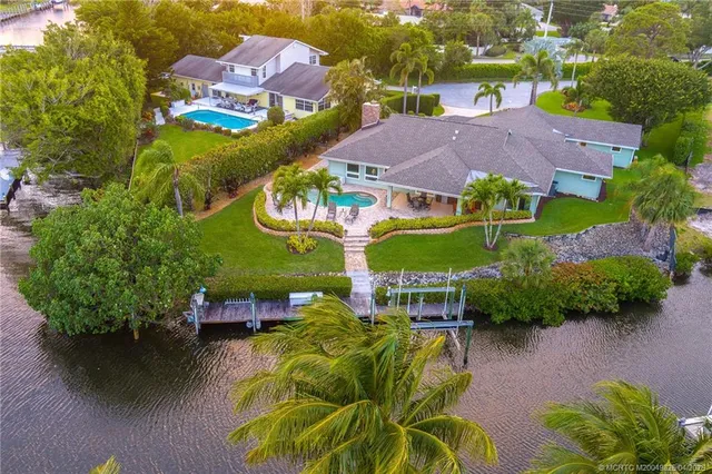$2,360,000 | 4020 Southeast Whiticar Way, Stuart, FL 34997