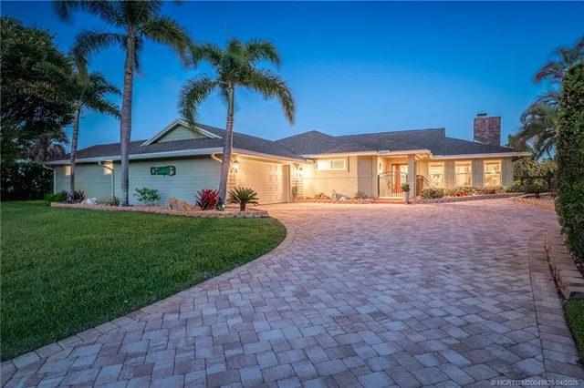 $2,360,000 | 4020 Southeast Whiticar Way, Stuart, FL 34997