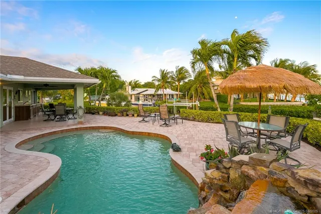 $2,360,000 | 4020 Southeast Whiticar Way, Stuart, FL 34997