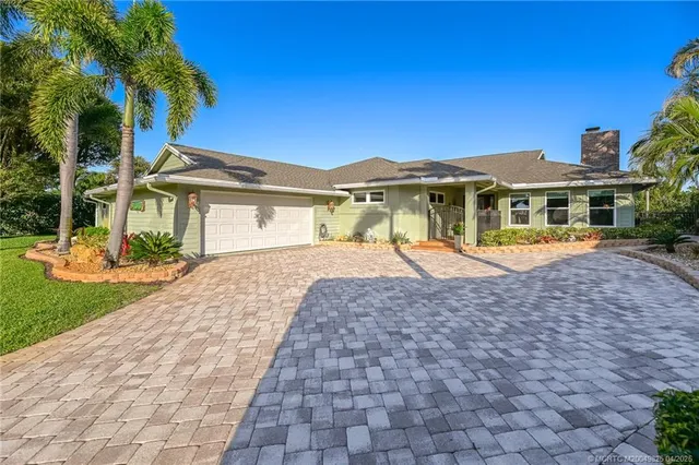 $2,360,000 | 4020 Southeast Whiticar Way, Stuart, FL 34997