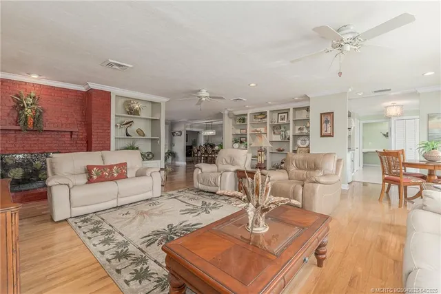 $2,360,000 | 4020 Southeast Whiticar Way, Stuart, FL 34997