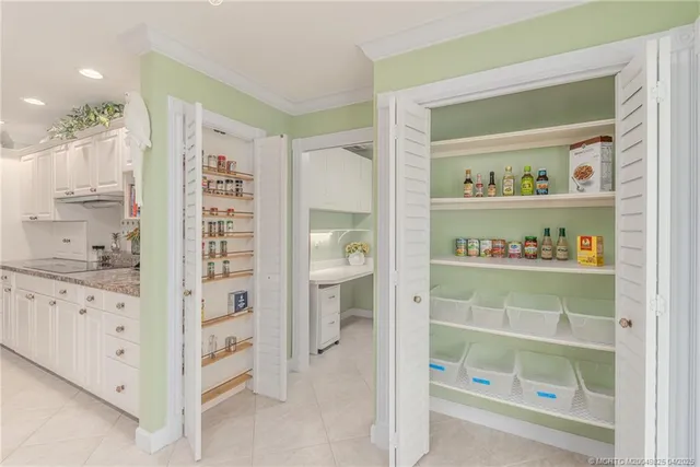 $2,360,000 | 4020 Southeast Whiticar Way, Stuart, FL 34997