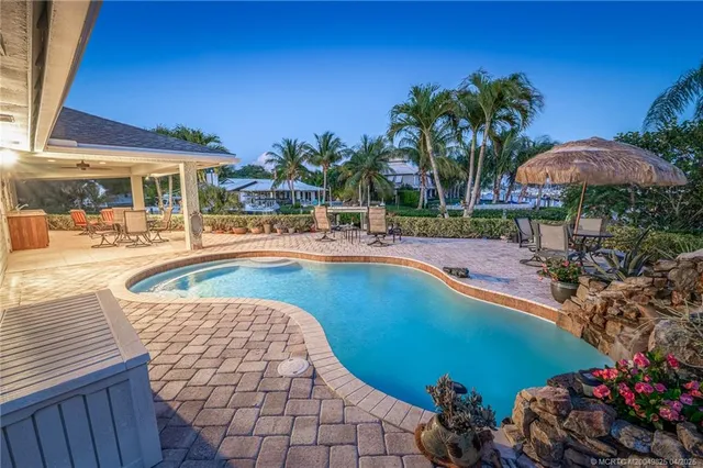 $2,360,000 | 4020 Southeast Whiticar Way, Stuart, FL 34997