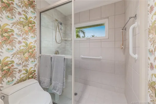 $2,360,000 | 4020 Southeast Whiticar Way, Stuart, FL 34997