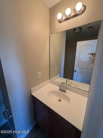 $1,300 | 626 Ebb Tide Lane, Sneads Ferry, NC 28460