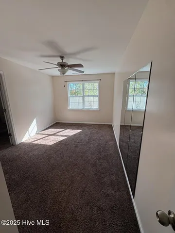 $1,300 | 626 Ebb Tide Lane, Sneads Ferry, NC 28460