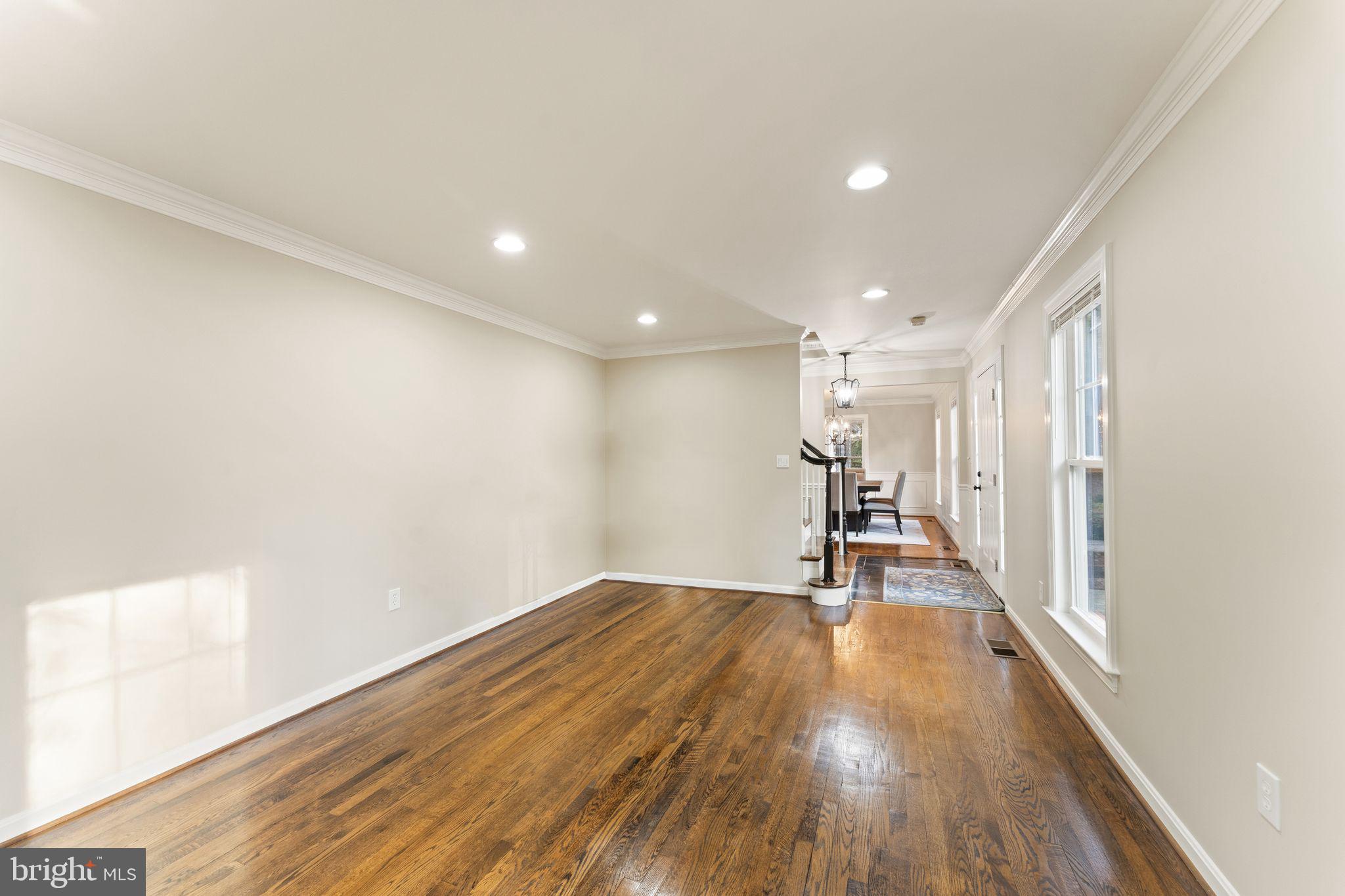 8084 Counselor Road Manassas, VA 20112 - Photo 13 of 62 Living Room