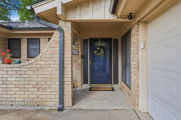 a view of entrance of the building