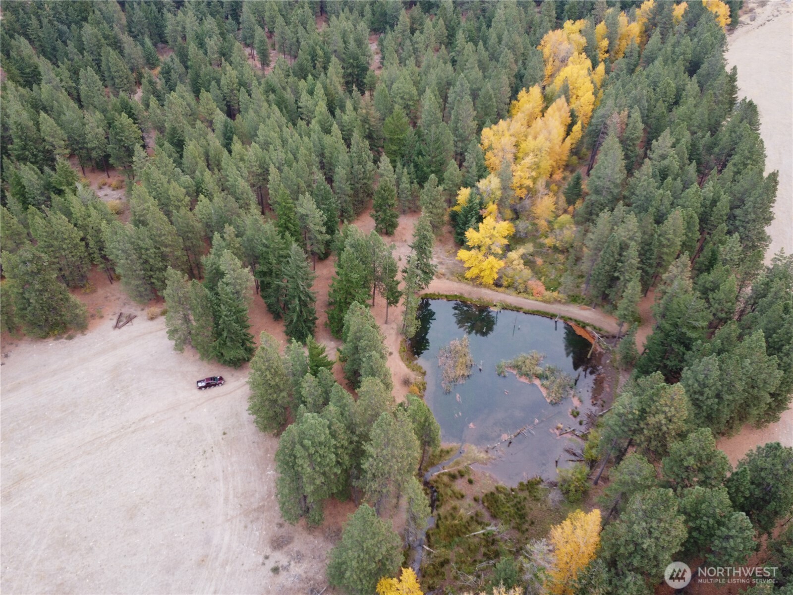 10 Summit View Cle Elum, WA 98922 - Photo 25 of 25 an aerial view of a house with a yard and garden