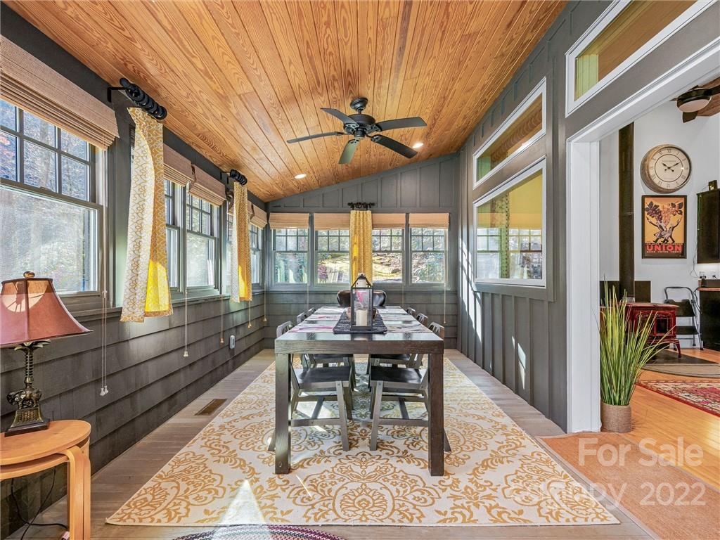4580 Chimney Rock Road Hendersonville, NC 28792 - Photo 11 of 37 Gallery Image 11