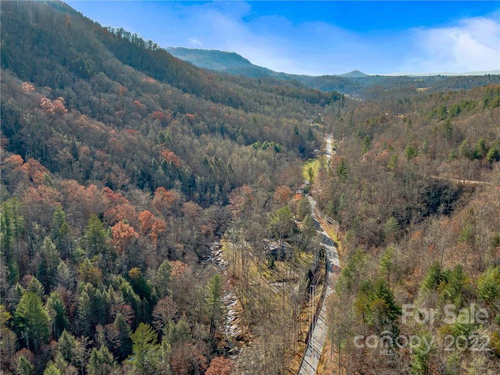 4580 Chimney Rock Road Hendersonville, NC 28792 - Photo 36 of 37 Gallery Image 36