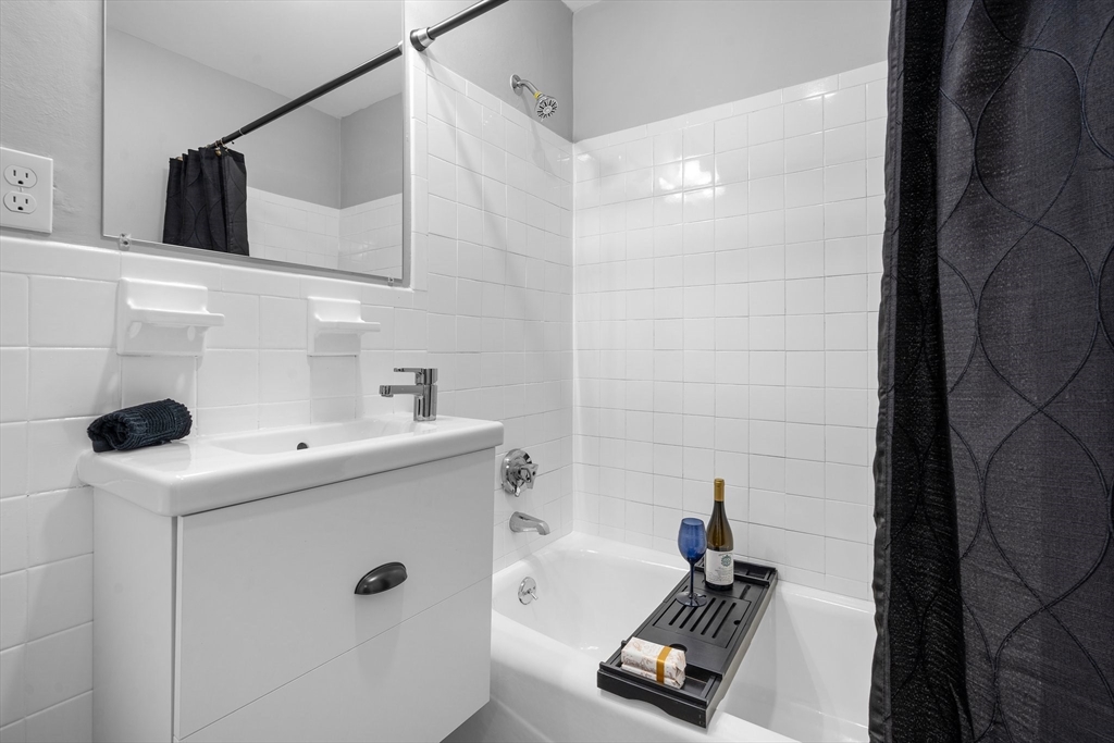 46 Adams Street, Unit A3 Boston, MA 02122 - Photo 8 of 14