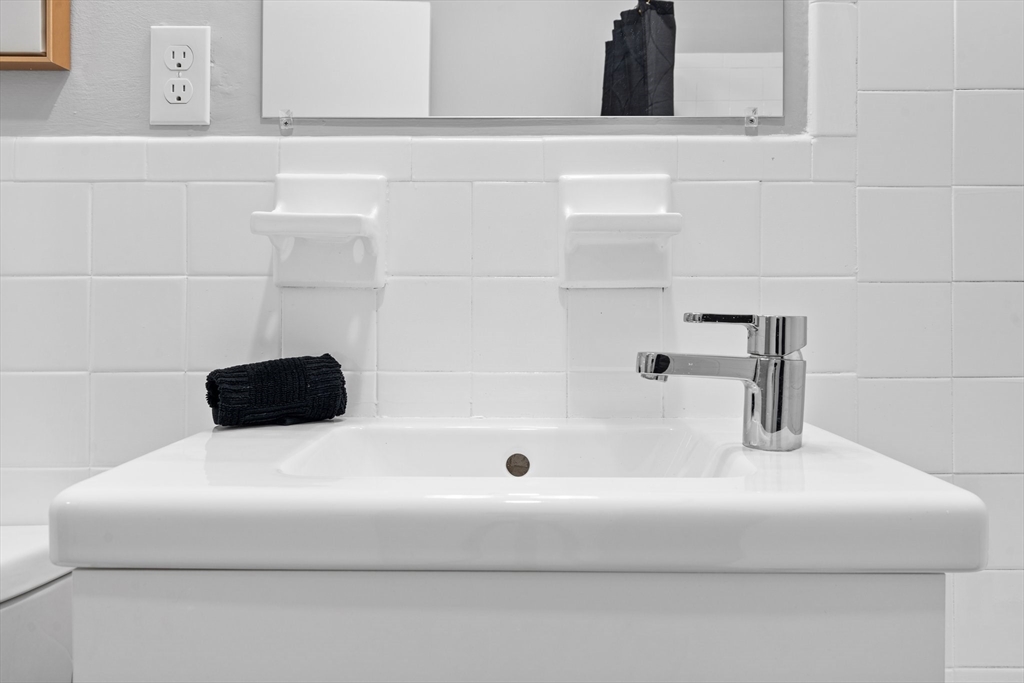 46 Adams Street, Unit A3 Boston, MA 02122 - Photo 9 of 14