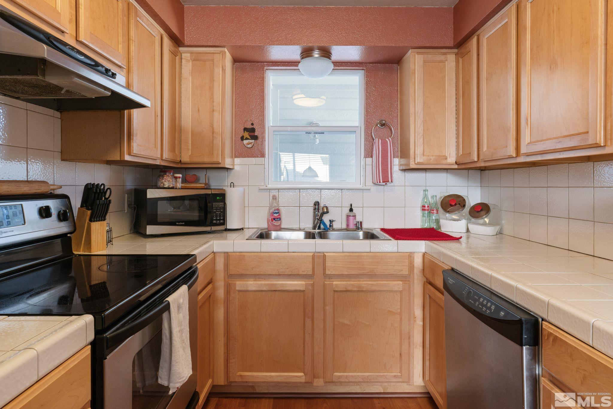 3979 Buckingham Square Reno, NV 89503 - Photo 12 of 31 Photo 12