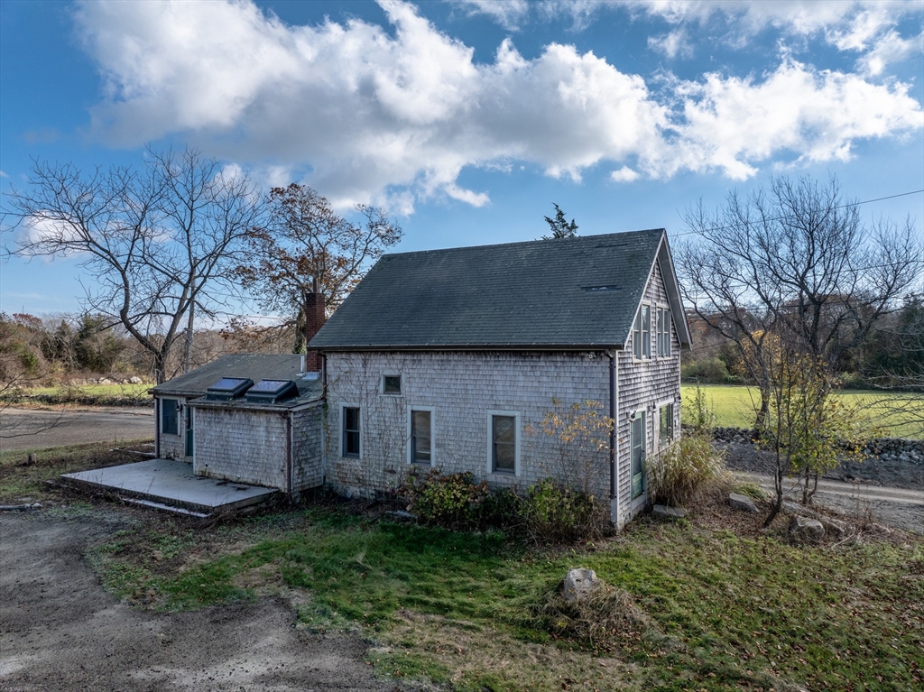 431 Sconticut Neck Road Fairhaven, MA 02719 - Photo 8 of 12 Gallery Image 8