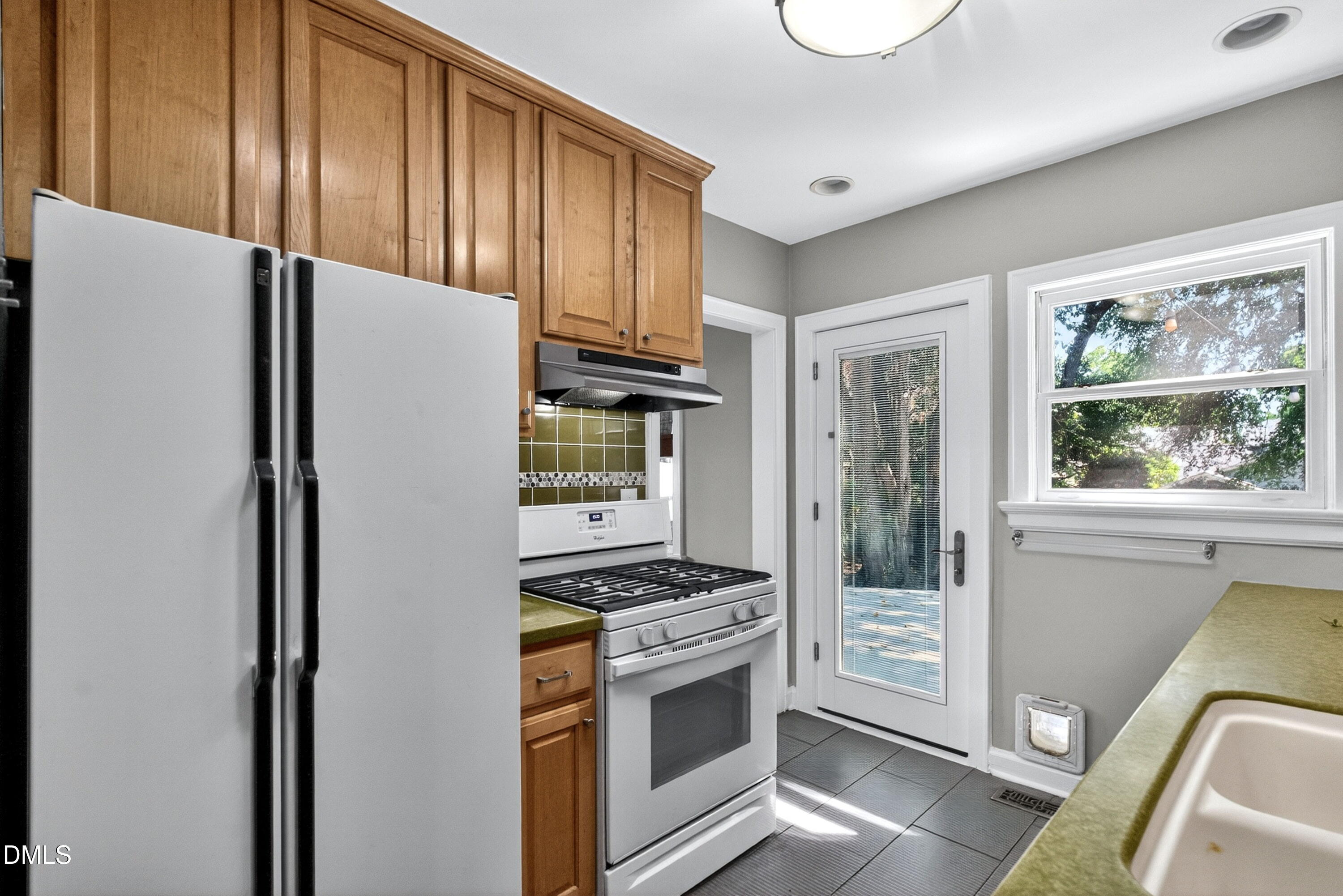 1506 Hanover Street Raleigh, NC 27608 - Photo 7 of 18 Gallery Image 7