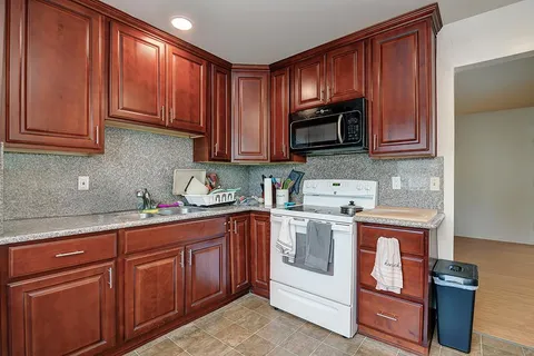 $4,225,000 | 365 Chiquita Avenue, Mountain View, CA 94041