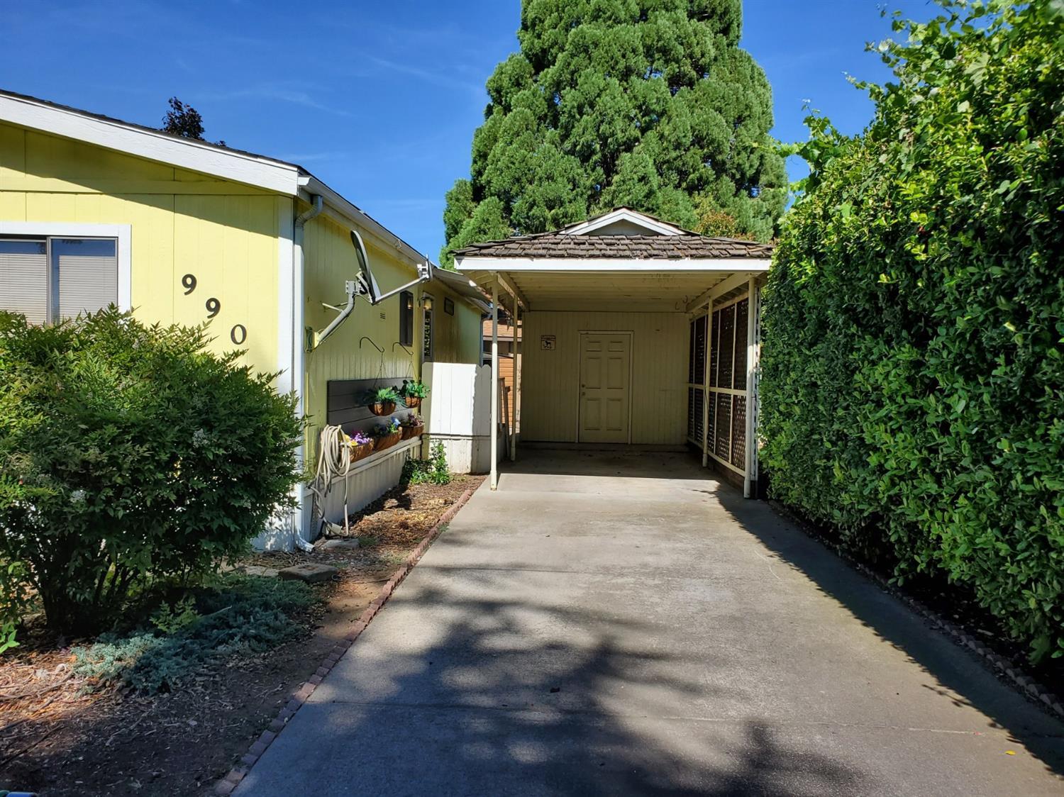 990 Carol Rae Medford, OR 97501 - Photo 2 of 7 Additional Photo