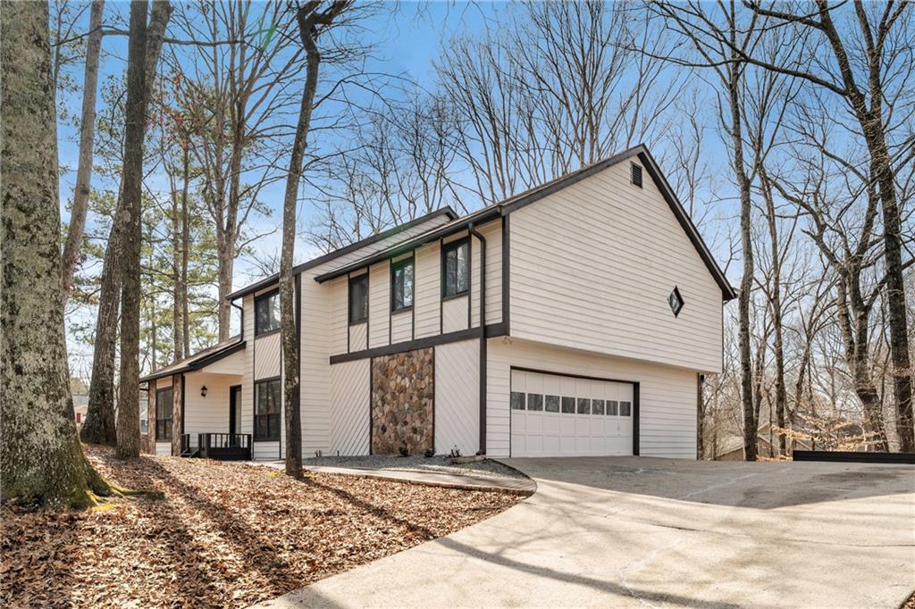 700 Marshview Close Roswell, GA 30076 - Photo 3 of 74