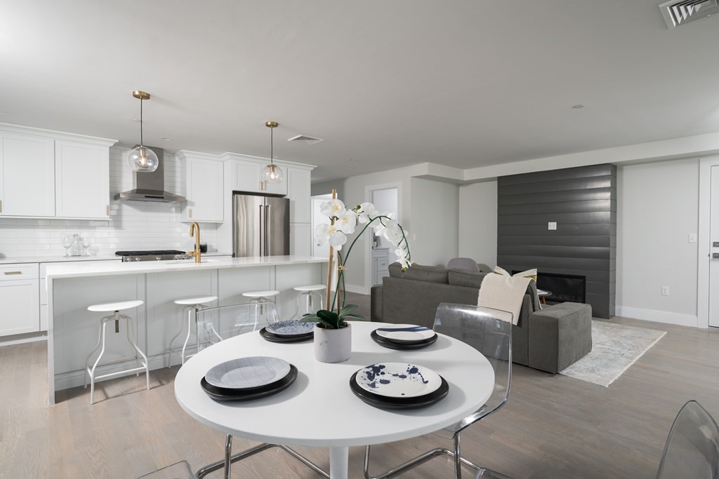 7 Saco Street, Unit 5 Boston, MA 02122 - Photo 4 of 8