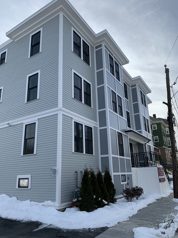 7 Saco Street, Unit 5 Boston, MA 02122 - Photo 8 of 8
