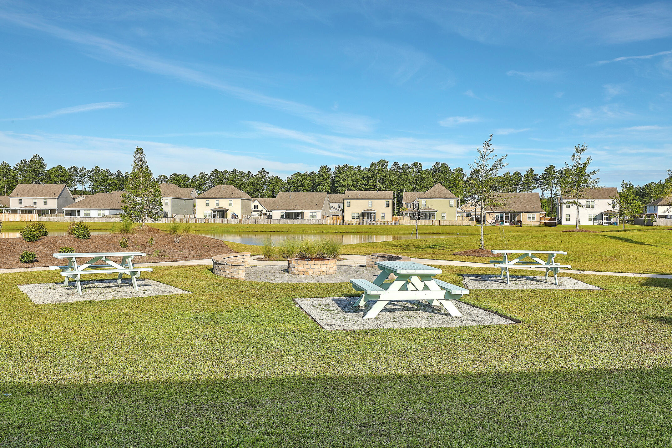 206 Rhodes Court Summerville, SC 29486 - Photo 37 of 42 Picnic Area