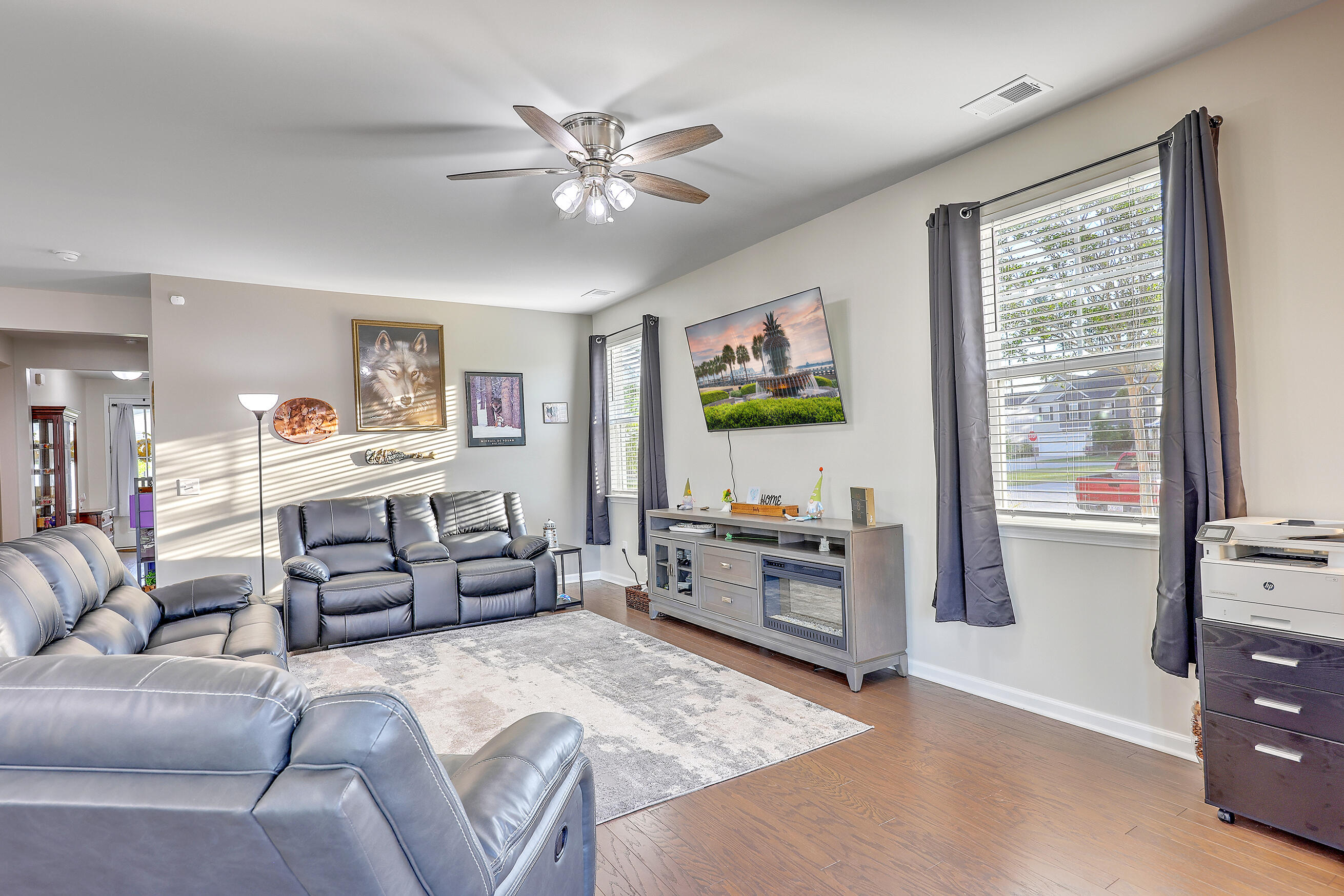 206 Rhodes Court Summerville, SC 29486 - Photo 6 of 42 Living Room / Foyer