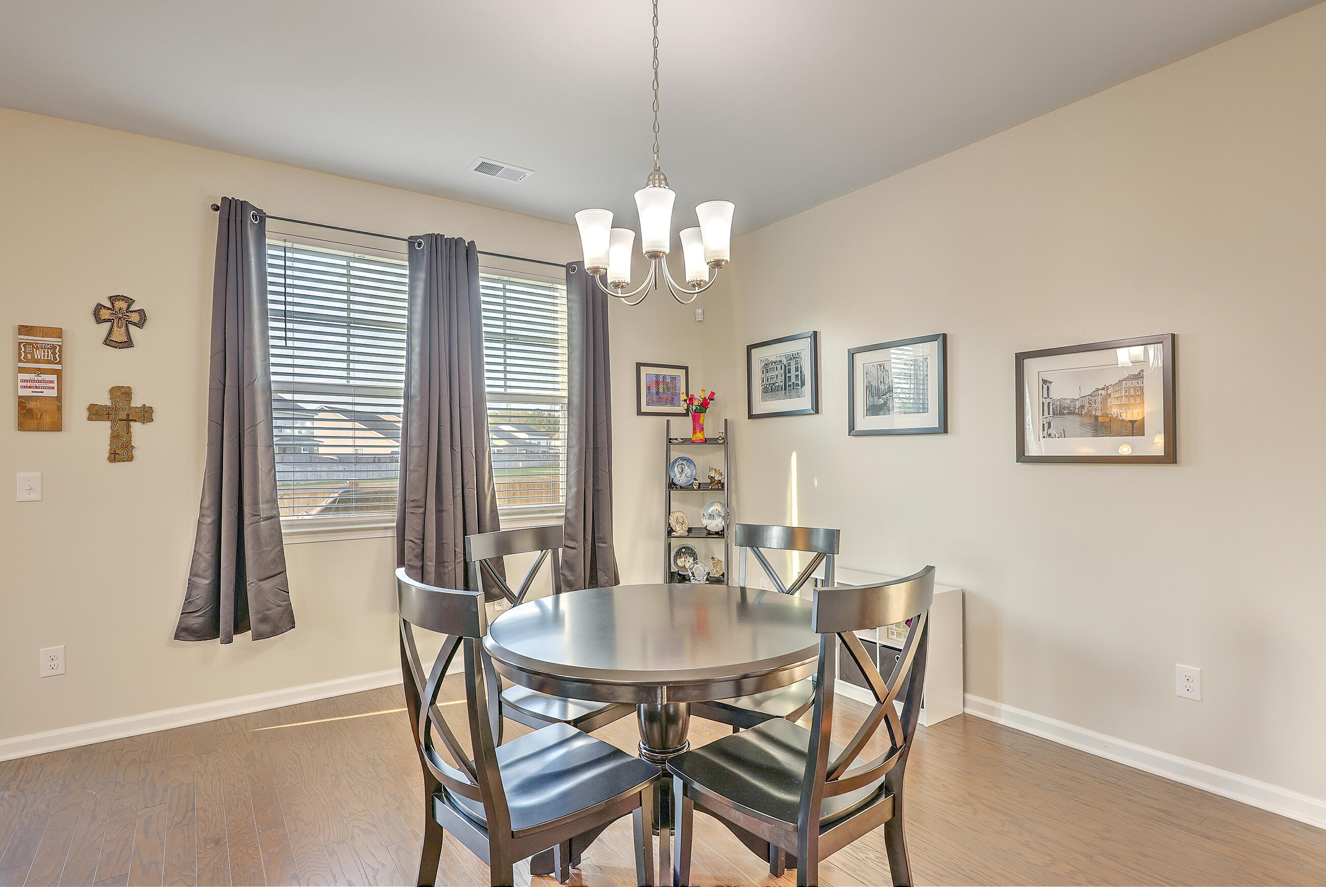 206 Rhodes Court Summerville, SC 29486 - Photo 9 of 42 Dining Area