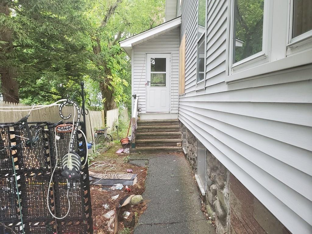 80 Howe Street Methuen, MA 01844 - Photo 5 of 8 Gallery Image 5