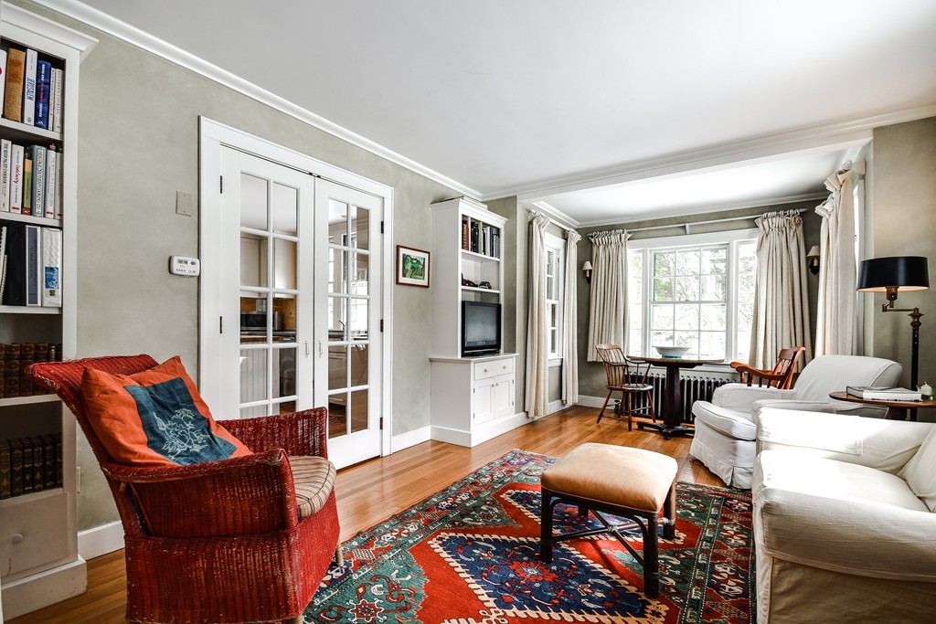 17 Cypress Road Wellesley, MA 02481 - Photo 4 of 25