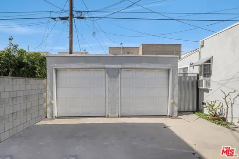 $1,200,000 | 2817 South Norton Avenue, Los Angeles, CA 90018