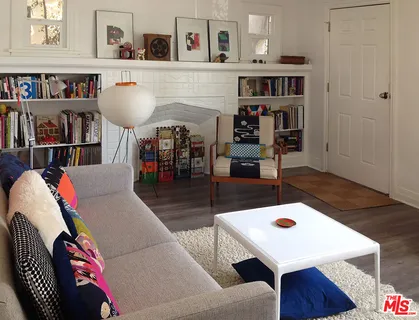 $1,200,000 | 2817 South Norton Avenue, Los Angeles, CA 90018