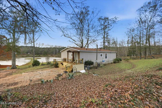 $259,900 | 126 Batton Lake Drive, Mendenhall, MS 39114