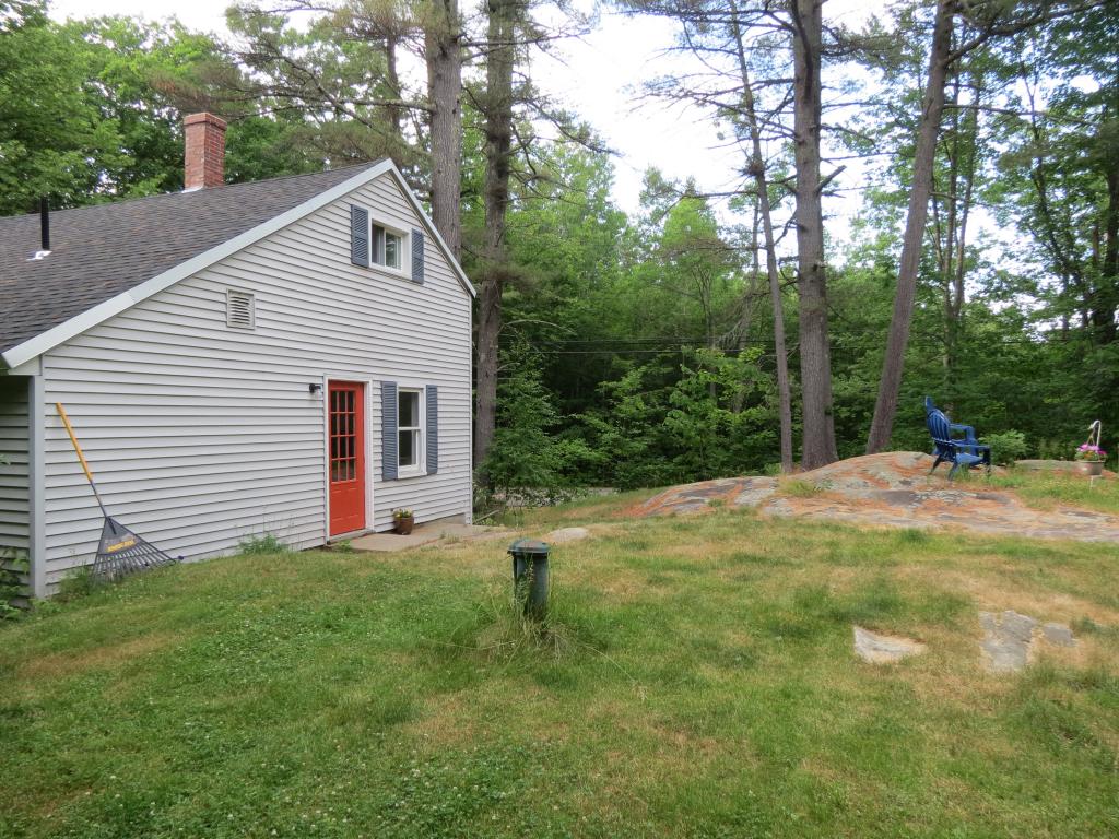 23 College Road Wolfeboro, NH 03894 - Photo 6 of 29