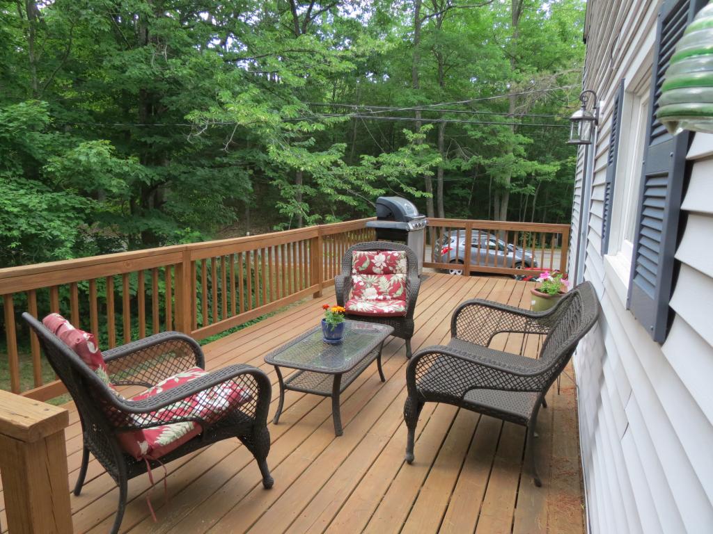 23 College Road Wolfeboro, NH 03894 - Photo 8 of 29