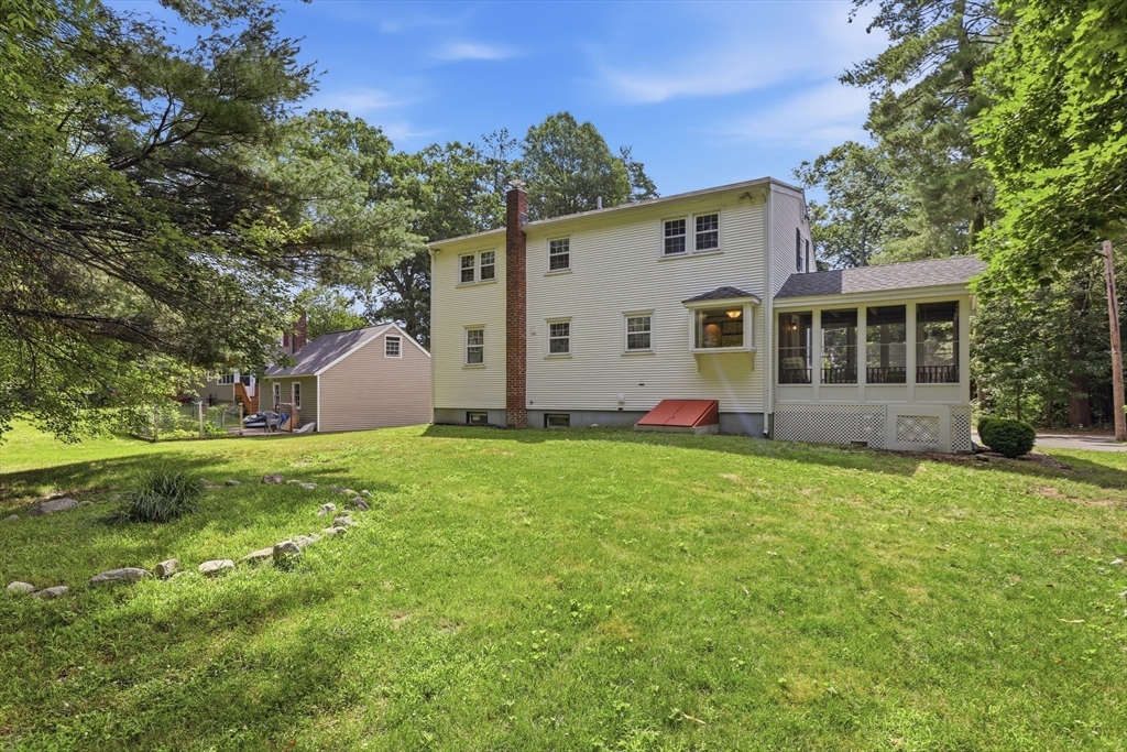 12 Hemlock Road Westford, MA 01886 - Photo 2 of 37
