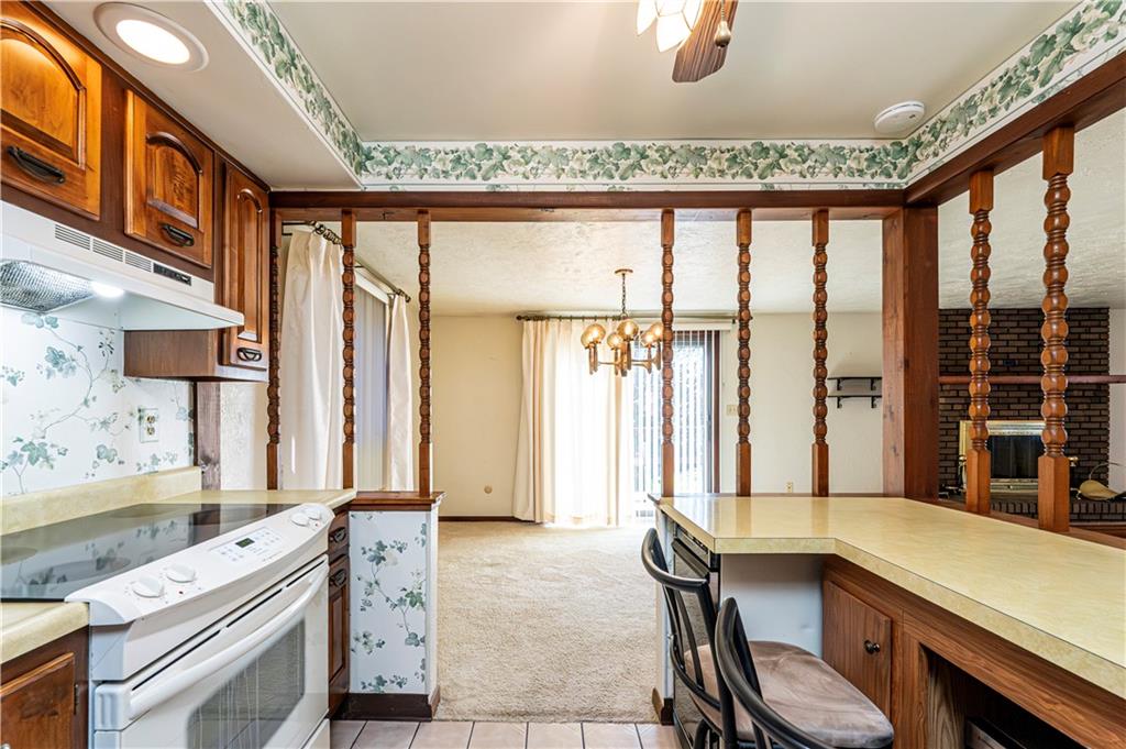 2002 Michael Avenue Irwin, PA 15642 - Photo 20 of 49 a room with a large window and furniture